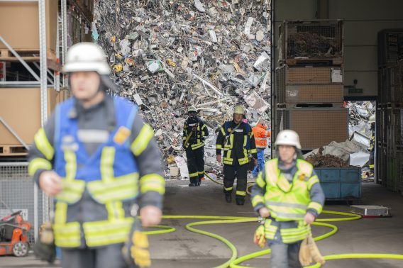 Einsatz Nr. 016 Brand 3 Überlandhilfe Gebäudebrand Illingen